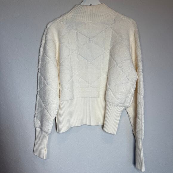 Aaron & Amber Women's Cream Fuzzy Quilted Jacket Size L NEW - Picture 8 of 8